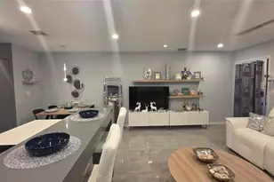 15610 NE 6th Ave Unit, Miami, FL 33162 - Photo 39