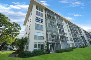 2651 S Course Dr, Pompano Beach, FL 33069 - Photo 27