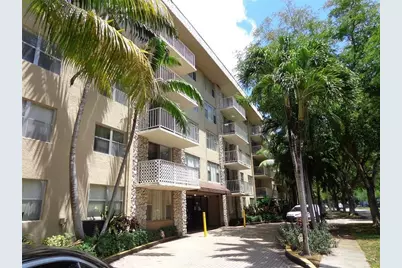 1805 Sans Souci Boulevard #403, North Miami, FL 33181 - Photo 3