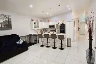 8771 NW 141st Terrace, Miami Lakes, FL 33018 - Photo 13