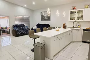 8771 NW 141st Terrace, Miami Lakes, FL 33018 - Photo 7