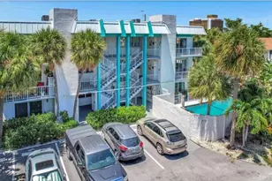 2715 NE 49th St, Fort Lauderdale, FL 33308 - Photo 1