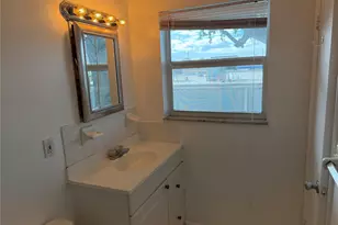 900 NE 26th St, Wilton Manors, FL 33305 - Photo 11