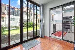 3351 Emerald Oaks Dr, Hollywood, FL 33021 - Photo 5