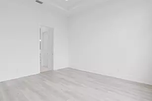 233 SE Via Sangro, Port Saint Lucie, FL 34952 - Photo 7