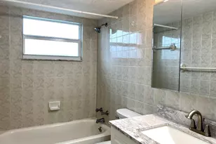 2555 NE 11th St, Fort Lauderdale, FL 33304 - Photo 13