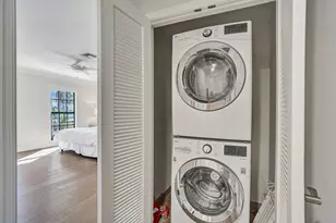 73 Nurmi Dr, Fort Lauderdale, FL 33301 - Photo 23