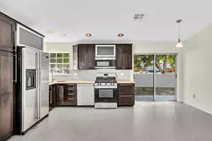 13400 NW 5th Ct, Plantation, FL 33325 - Photo 17