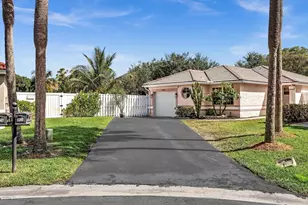 13400 NW 5th Ct, Plantation, FL 33325 - Photo 3