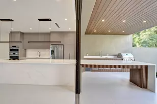 1527 NE 15th Ave, Fort Lauderdale, FL 33304 - Photo 3