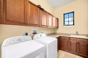 8100 Emerald Ave, Parkland, FL 33076 - Photo 45