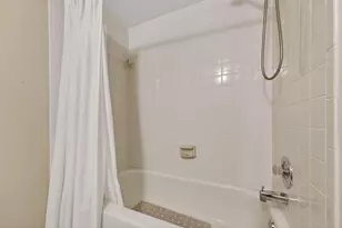 2205 S Cypress Bend Dr, Pompano Beach, FL 33069 - Photo 21