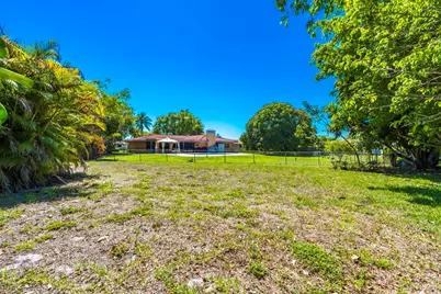 4250 NW 107th Avenue, Coral Springs, FL 33065 - Photo 19