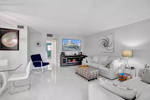 804 SE 7th St, Deerfield Beach, FL 33441 - Photo 25