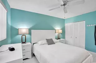 804 SE 7th St, Deerfield Beach, FL 33441 - Photo 11
