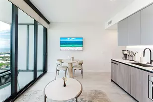 580 72nd St, Miami Beach, FL 33141 - Photo 7
