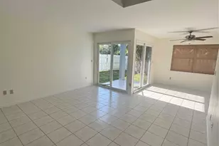 9929 NW 9th Ct, Plantation, FL 33324 - Photo 11