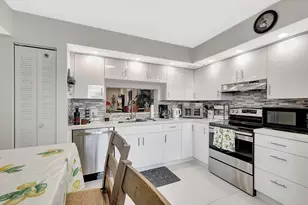 1401 SW 128th Terrace, Pembroke Pines, FL 33027 - Photo 3