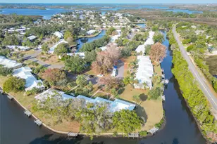 11603 W Bayshore Dr, Crystal River, FL 34429 - Photo 69