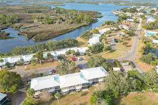 11603 W Bayshore Dr, Crystal River, FL 34429 - Photo 57