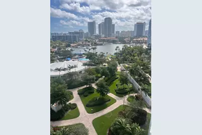 600 Three Islands Boulevard #1015, Hallandale Beach, FL 33009 - Photo 5