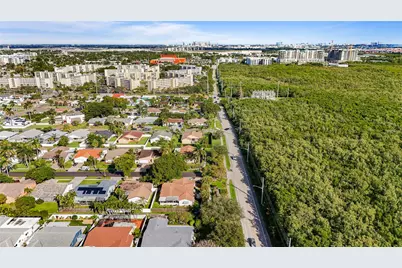 417 SE 4th Street, Dania Beach, FL 33004 - Photo 9