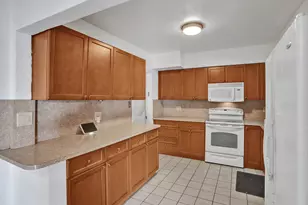 731 SW 71st Terrace, Pembroke Pines, FL 33023 - Photo 31
