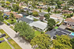 731 SW 71st Terrace, Pembroke Pines, FL 33023 - Photo 49