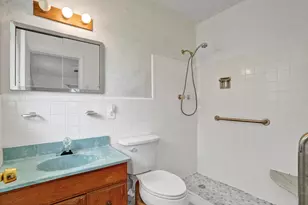 731 SW 71st Terrace, Pembroke Pines, FL 33023 - Photo 19