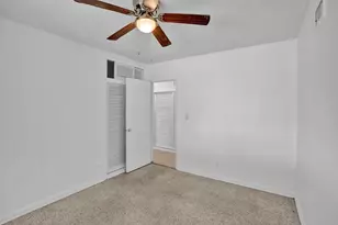 731 SW 71st Terrace, Pembroke Pines, FL 33023 - Photo 13
