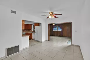 731 SW 71st Terrace, Pembroke Pines, FL 33023 - Photo 27