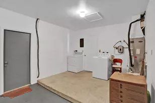 731 SW 71st Terrace, Pembroke Pines, FL 33023 - Photo 37
