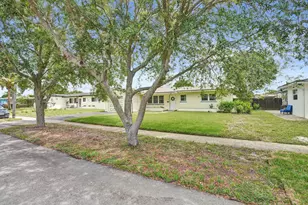 731 SW 71st Terrace, Pembroke Pines, FL 33023 - Photo 5
