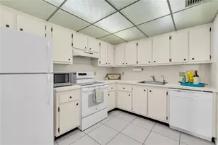 1901 Bermuda Cir, Pompano Beach, FL 33066 - Photo 9