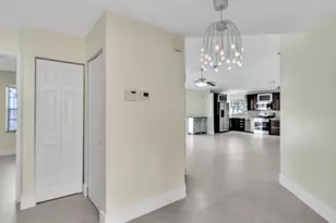 13400 NW 5th Ct, Plantation, FL 33325 - Photo 7