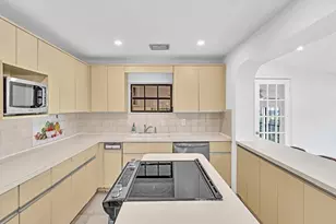 8020 SW 19th St, Miami, FL 33155 - Photo 11