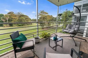 3930 Oaks Clubhouse Dr, Pompano Beach, FL 33069 - Photo 29