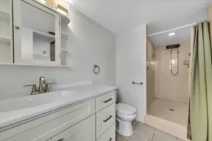 2112 S Cypress Bend Dr, Pompano Beach, FL 33069 - Photo 27