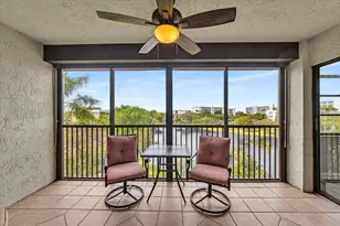 2112 S Cypress Bend Dr, Pompano Beach, FL 33069 - Photo 13