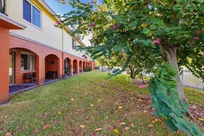 55 SE Palermo Court #105, Stuart, FL 34994 - Photo 9