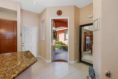 55 SE Palermo Court #105, Stuart, FL 34994 - Photo 5