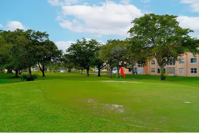 9061 Sunrise Lakes Boulevard #109, Sunrise, FL 33322 - Photo 17