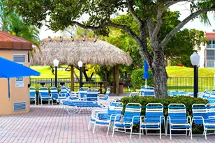 9061 Sunrise Lakes Blvd, Sunrise, FL 33322 - Photo 13