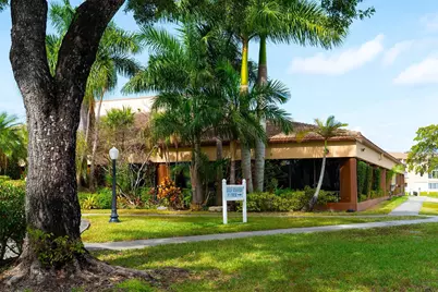 9061 Sunrise Lakes Boulevard #109, Sunrise, FL 33322 - Photo 27