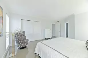 2950 N Palm Aire Dr, Pompano Beach, FL 33069 - Photo 15