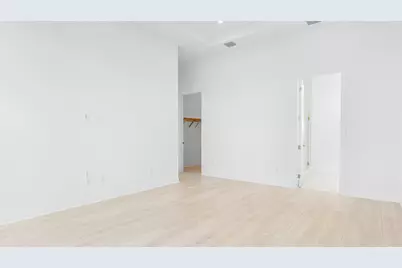 8365 SW Piacenza Way, Port Saint Lucie, FL 34987 - Photo 15