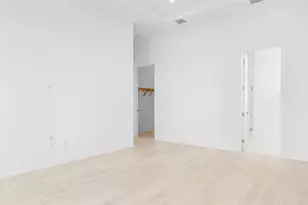 8365 SW Piacenza Way, Port Saint Lucie, FL 34987 - Photo 15