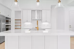 8365 SW Piacenza Way, Port Saint Lucie, FL 34987 - Photo 11