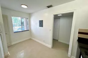 7931 Southgate Blvd, Pompano Beach, FL 33068 - Photo 5