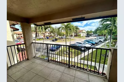 7931 Southgate Boulevard #E8, Pompano Beach, FL 33068 - Photo 9